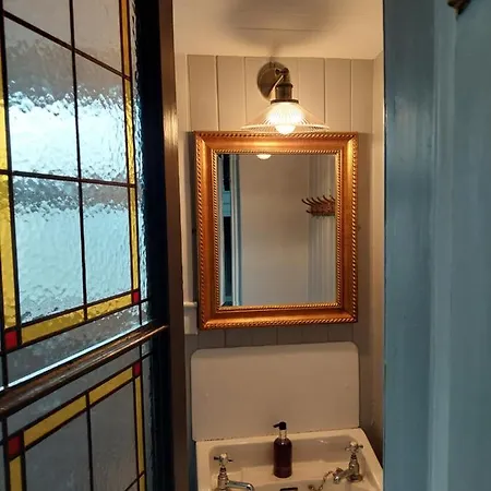 Parkway Guest house